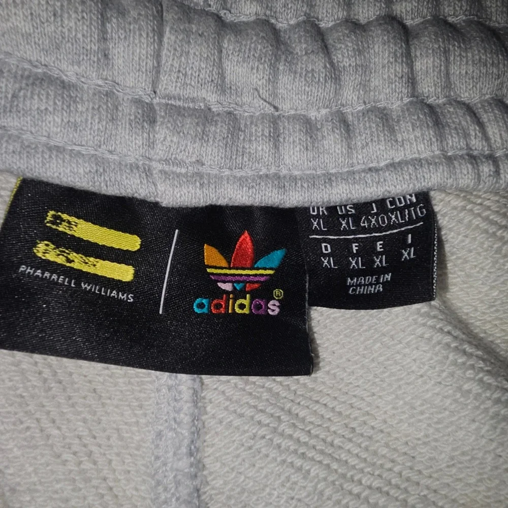 Adidas Humanrace Fleece Shorts Mens XL Gray NWOT H58282 Pharrell Williams